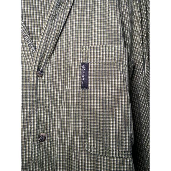 Green plaid Columbia Mens Button down - Picture 3 of 13